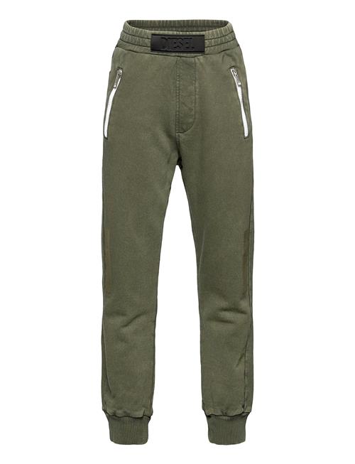 Se Diesel Pta Trousers Diesel Green ved Booztlet