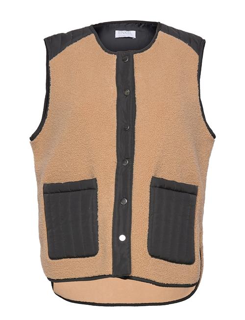 Se Enkel Studio Quilt Vest Enkel Studio Patterned ved Booztlet