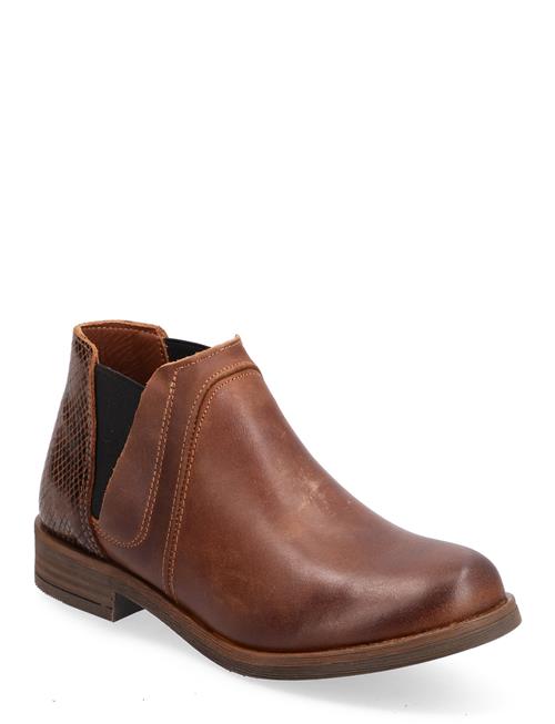 Se Clarks Demi2 Beat Clarks Brown ved Booztlet