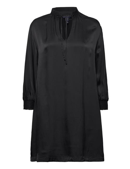 Se GANT D1. Stand Collar Dress GANT Black ved Booztlet