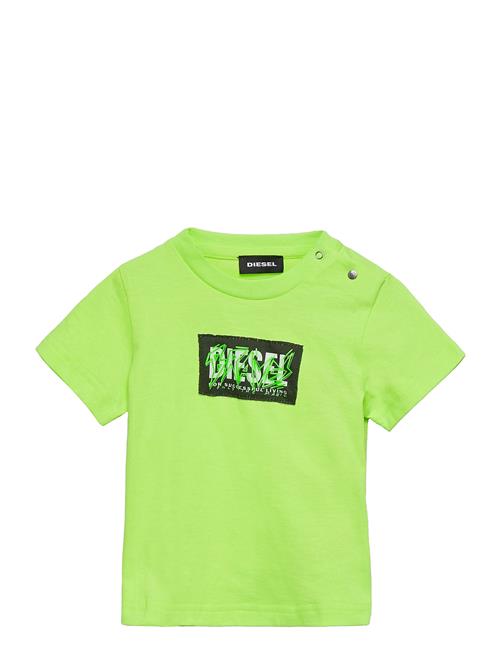 Se Diesel Tjustx62B T-Shirt Diesel Green ved Booztlet