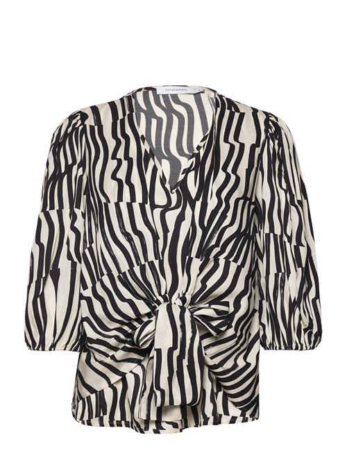 Se Andiata Vilja Print Blouse Andiata Patterned ved Booztlet