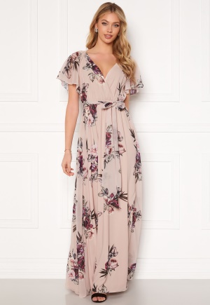 Se Goddiva Flutter Floral Maxi Dress Latte S (UK10) ved Bubbleroom