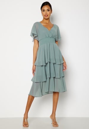 Se Goddiva Flutter Tiered Midi Dress Air Force Blue XS (UK8) ved Bubbleroom