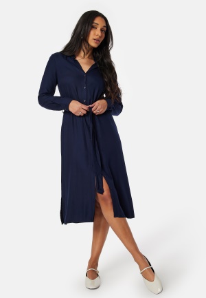 Se BUBBLEROOM Bella shirt dress Dark blue 50 ved Bubbleroom