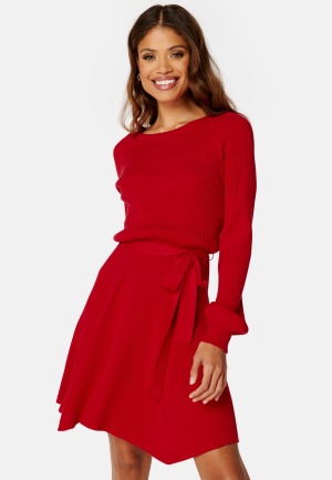 Se BUBBLEROOM Sandy knitted dress Red S ved Bubbleroom