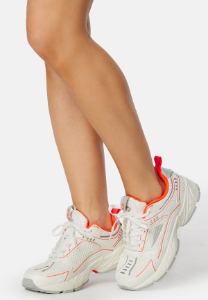 FILA 2000 Stunner Low wmn Marshmallow-Fierycor 36