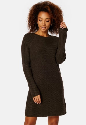 Se ONLY Carol L/S Knitted Dress Cocoa Brown Det:Mela XS ved Bubbleroom