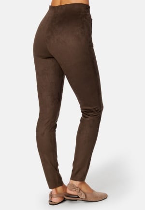 Se VERO MODA Donnadina Zip Leggin Coffee Bean S ved Bubbleroom