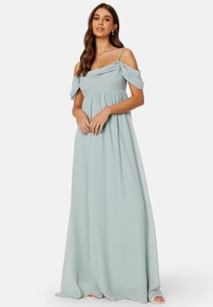 Se Bubbleroom Occasion Luciana Gown Dusty green 34 ved Bubbleroom