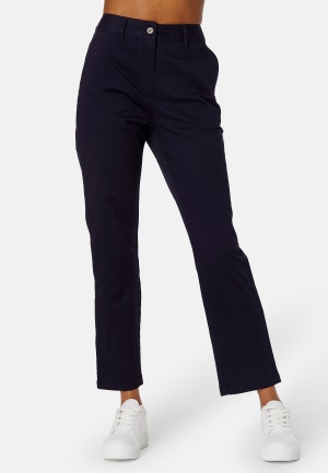 Se GANT Slim Chinos 433 Evening Blue 40 ved Bubbleroom