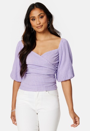 Se BUBBLEROOM Nandita wrap top Lilac / Checked M ved Bubbleroom