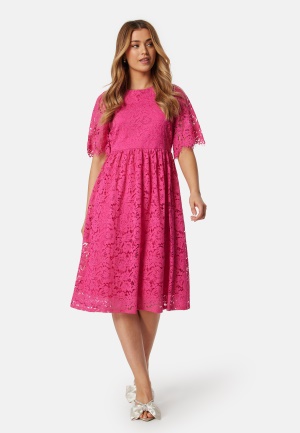 Se Happy Holly Mandie lace dress Cerise 38 ved Bubbleroom