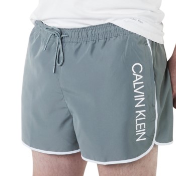 Calvin Klein Badebukser Core Solid Short Runner Swim Shorts Grå polyester Medium Herre