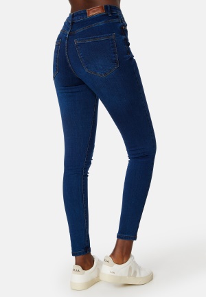 Se VERO MODA Sophia HR Skinny Jeans Dark Blue Denim M/30 ved Bubbleroom