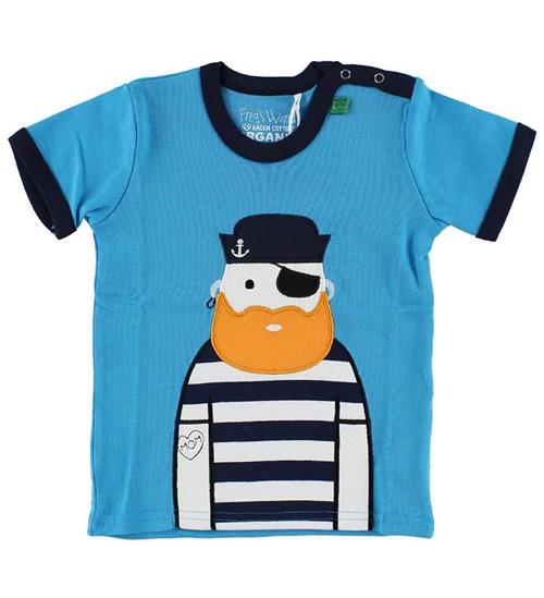 Se Freds World Freds World T-shirt - BlÃ¥ m. Pirat ved KidsWorld