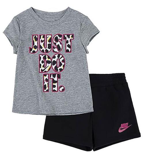 Nike Nike ShortssÃ¦t - T-shirt/Shorts - On The Spot - Sort/GrÃ¥