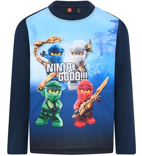 Se LEGOÂ® Wear LEGOÂ® Ninjago Bluse - LWTaylor - Dark Navy ved KidsWorld