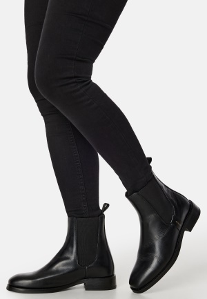 Se GANT Fayy Chelsea Boot G00 Black 38 ved Bubbleroom