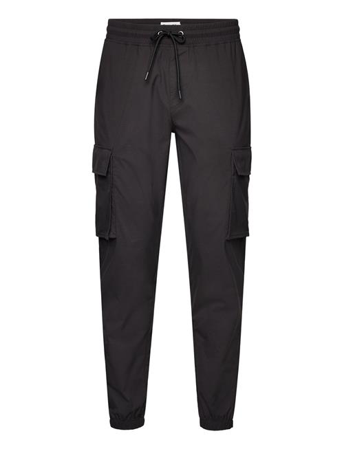 Se Resteröds Nylon Cargo Pants Resteröds Black ved Booztlet