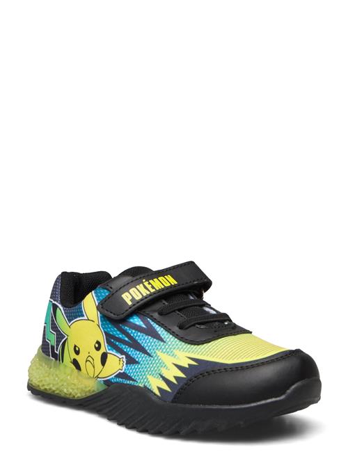 Se Leomil Pokemon Sneaker Leomil Patterned ved Booztlet