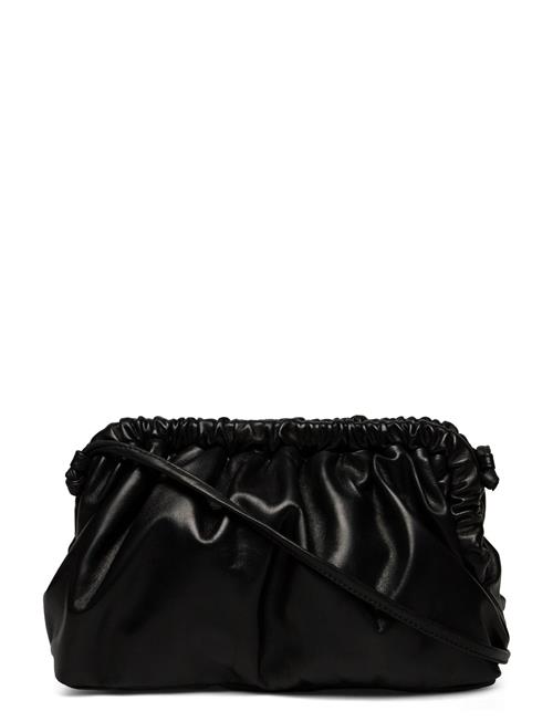 Se Anonymous Copenhagen Hally Grand Cloud Bag Anonymous Copenhagen Black ved Booztlet