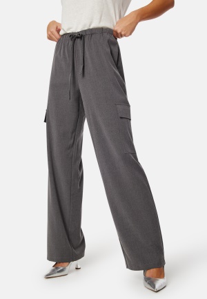 Se ONLY Verena Pull-Up Cargo Pant Medium Grey Melange L/32 ved Bubbleroom