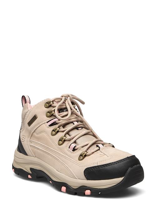 Se Skechers Trego - Alpine Trail Skechers Beige ved Booztlet