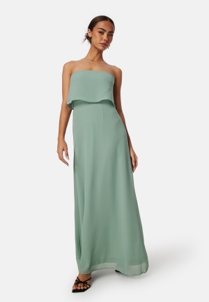 Se VILA Milina Strap Maxi Dress Green Milieu 38 ved Bubbleroom