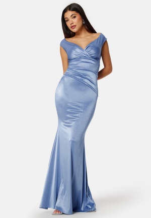 Se Goddiva Satin Bardot Pleat Maxi Dress Dusty Blue XS (UK8) ved Bubbleroom