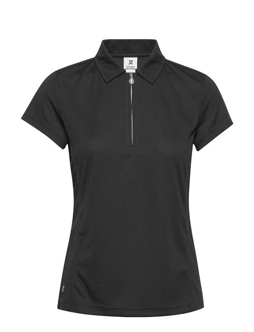 Se Daily Sports Macy Cap/S Polo Shirt Daily Sports Black ved Booztlet