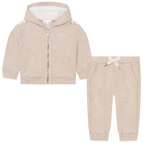 Se Chloé Logo Joggesæt Beige | Beige | 6 months ved Babyshop