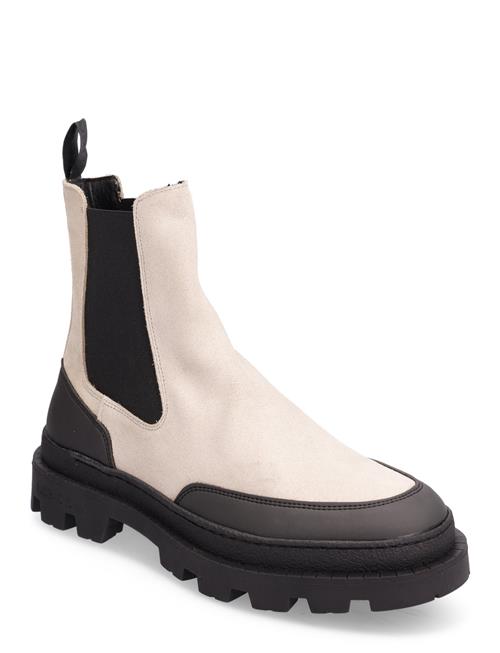 Se Les Deux Tanner Suede Chelsea Boot Les Deux Cream ved Booztlet