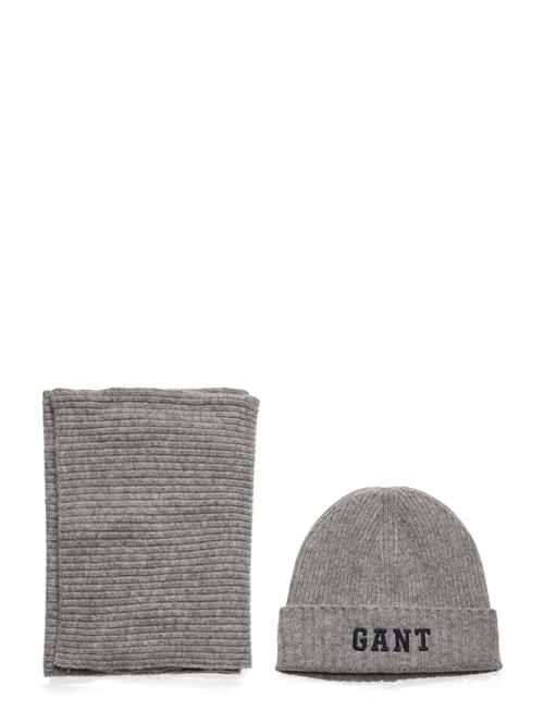 Se GANT Beanie Scarf Gift Set GANT Grey ved Booztlet