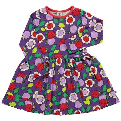 Se Småfolk Mønstret Kjole Med Jordbær Purple Heart | Lilla | 3-4 years ved Babyshop