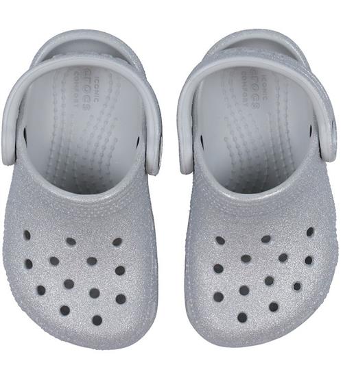 Se Crocs Crocs Sandaler - Classic Glitter Clog T - Silver Glitter ved KidsWorld