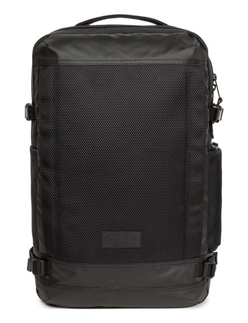 Se Eastpak Tecum Eastpak Black ved Booztlet