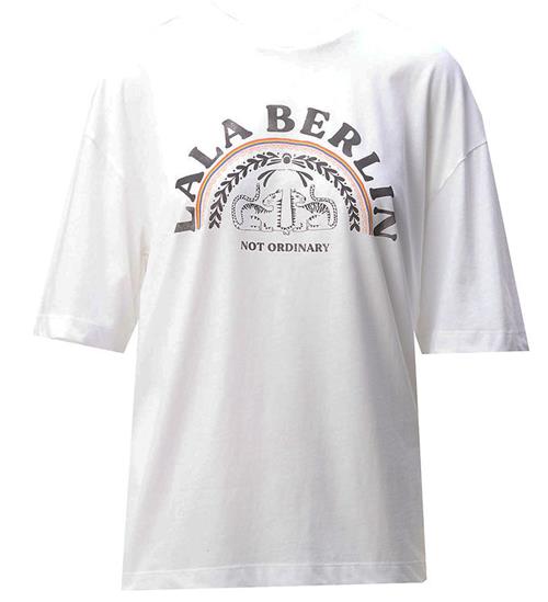 Se Lala Berlin Lala Berlin T-shirt - Celia - Not Ordinary White ved KidsWorld