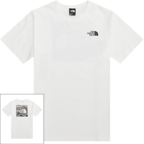 Se The North Face Redbox Celebration Tee Hvid ved Quint