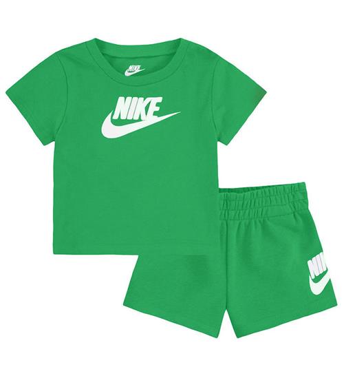 Nike ShortssÃ¦t - T-shirt/Shorts - Stadium Green