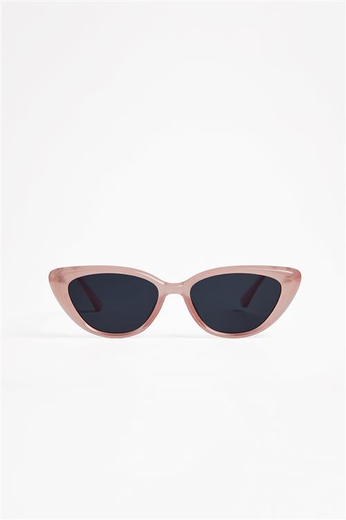 Se NA-KD Metal Detailed Cateye Sunglasses - Pink ved NA-KD