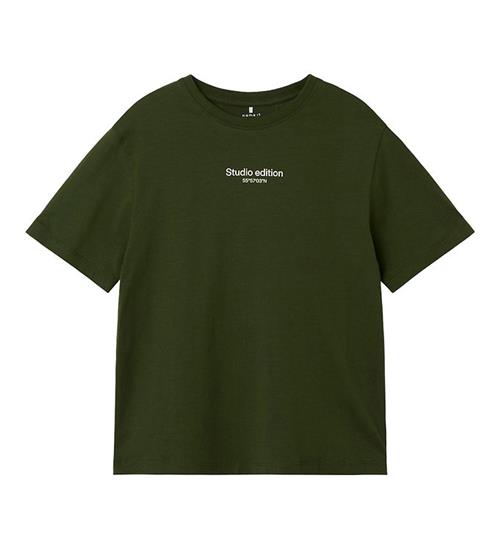 Se Name It Name It T-shirt - NkmBrody - Noos - Rifle Green ved KidsWorld