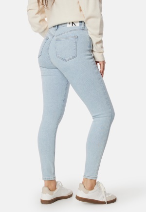 Se Calvin Klein Jeans High Rise Super Skinny Ankle Light Denim 25 ved Bubbleroom