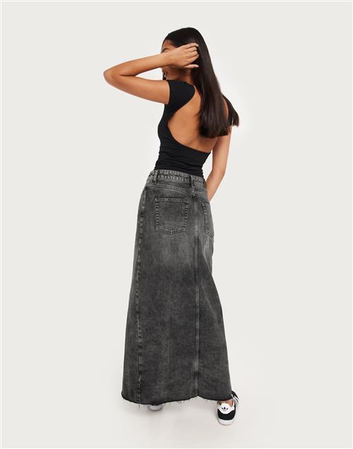 Nelly - Grå - Long Denim Skirt