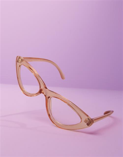 Se Nelly - Transparent - Earthy Cateye Sunnies ved Nelly