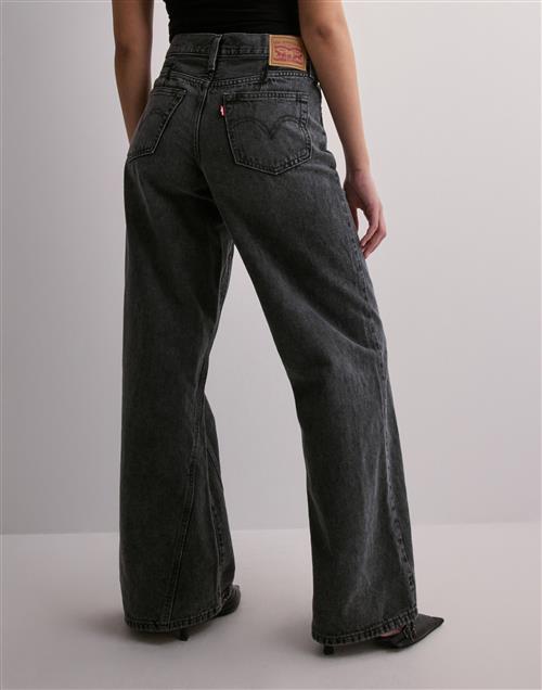 Se Levi's - Grå - 94 Baggy Wide Leg Alt ved Nelly