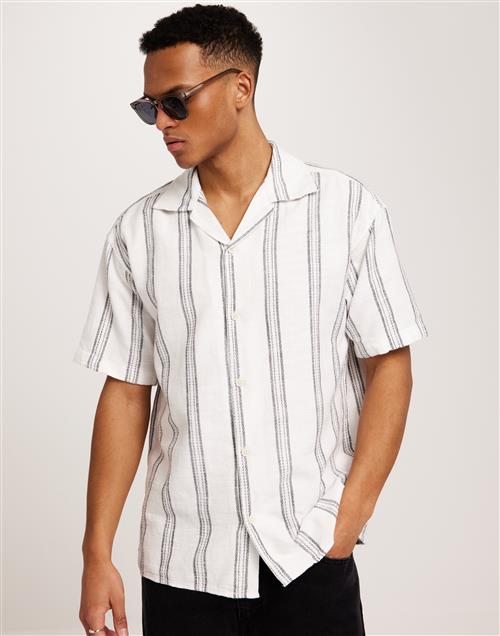 Jack & Jones Jorcabana Stripe Shirt Ss Sn Kortærmede skjorter Cloud Dancer