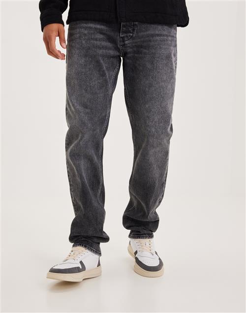 Neuw Ray Straight Deadmoon Straight jeans Moon