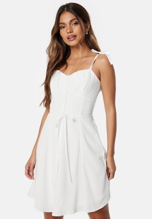 Se Bubbleroom Occasion  Strap dress White 36 ved Bubbleroom