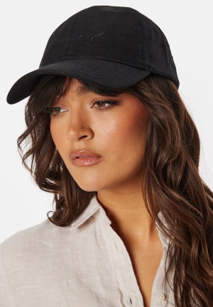 Se GANT Linen Cap Black Onesize ved Bubbleroom